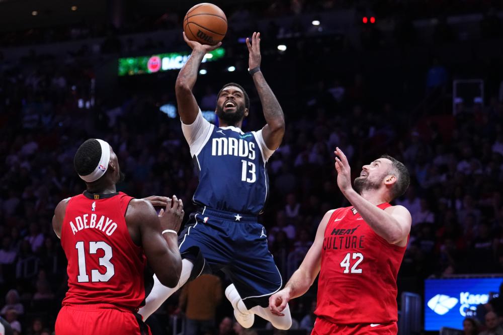 再通过短传 再通过短传