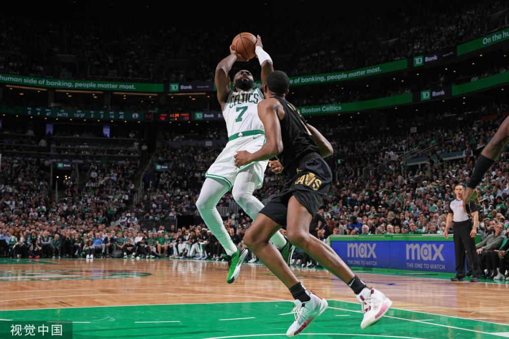 这不仅使他 这不仅使他