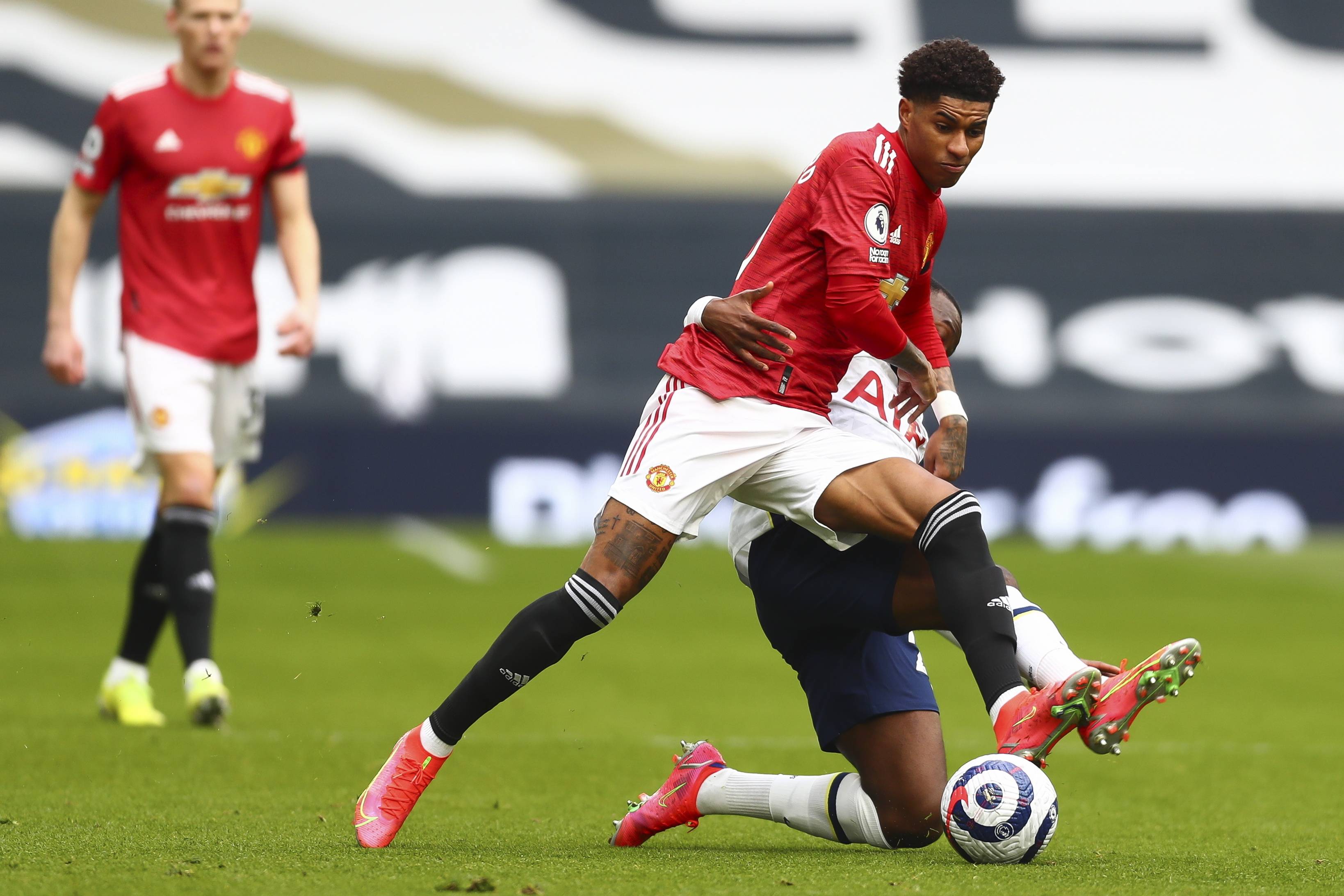 台上展现风 台上展现风