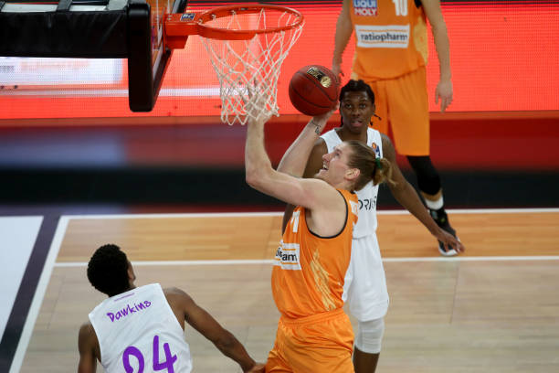 更关乎网球 更关乎网球